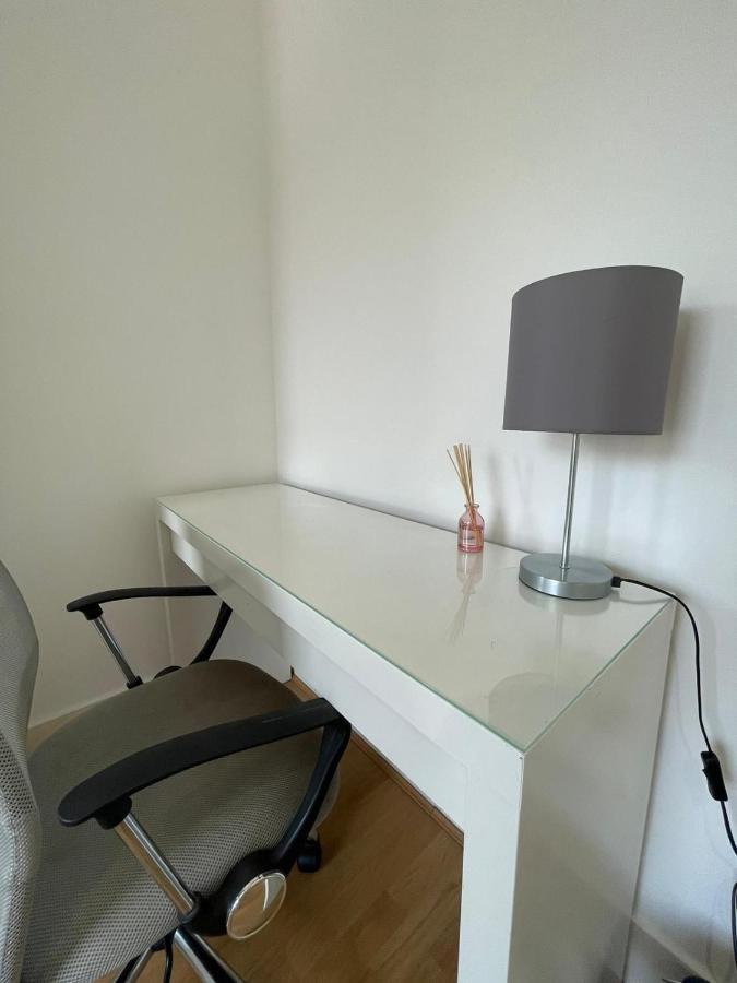 Amazing 3 Bedroom Flat Minutes From Tower Bridge Londra Exterior foto